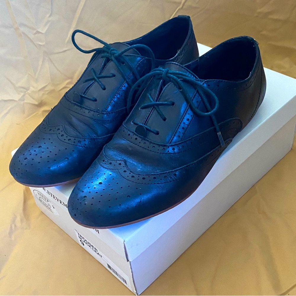 Steve Madden Black Oxford Shoes with Brogue Detailing - Women’s Size 9